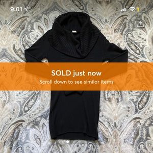 Venus Loose Neck Turtle Neck